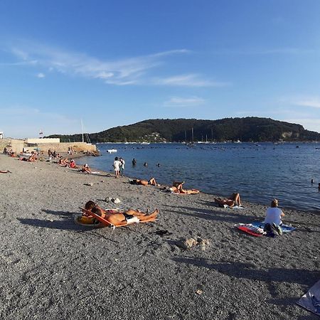 Moderno Appartamento Vista Mare, Con Parcheggio Privato Porto Venere Exterior foto