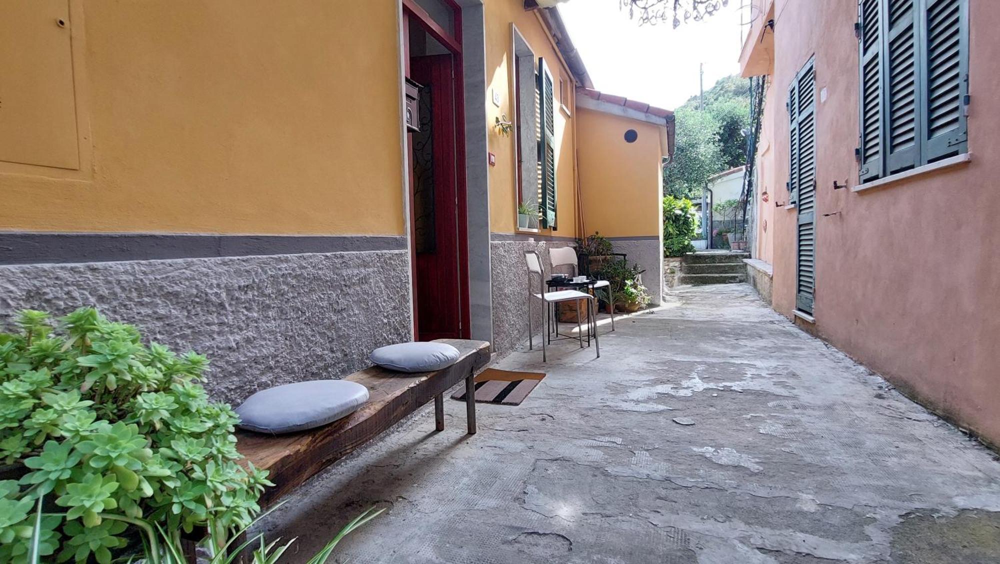 Moderno Appartamento Vista Mare, Con Parcheggio Privato Porto Venere Exterior foto